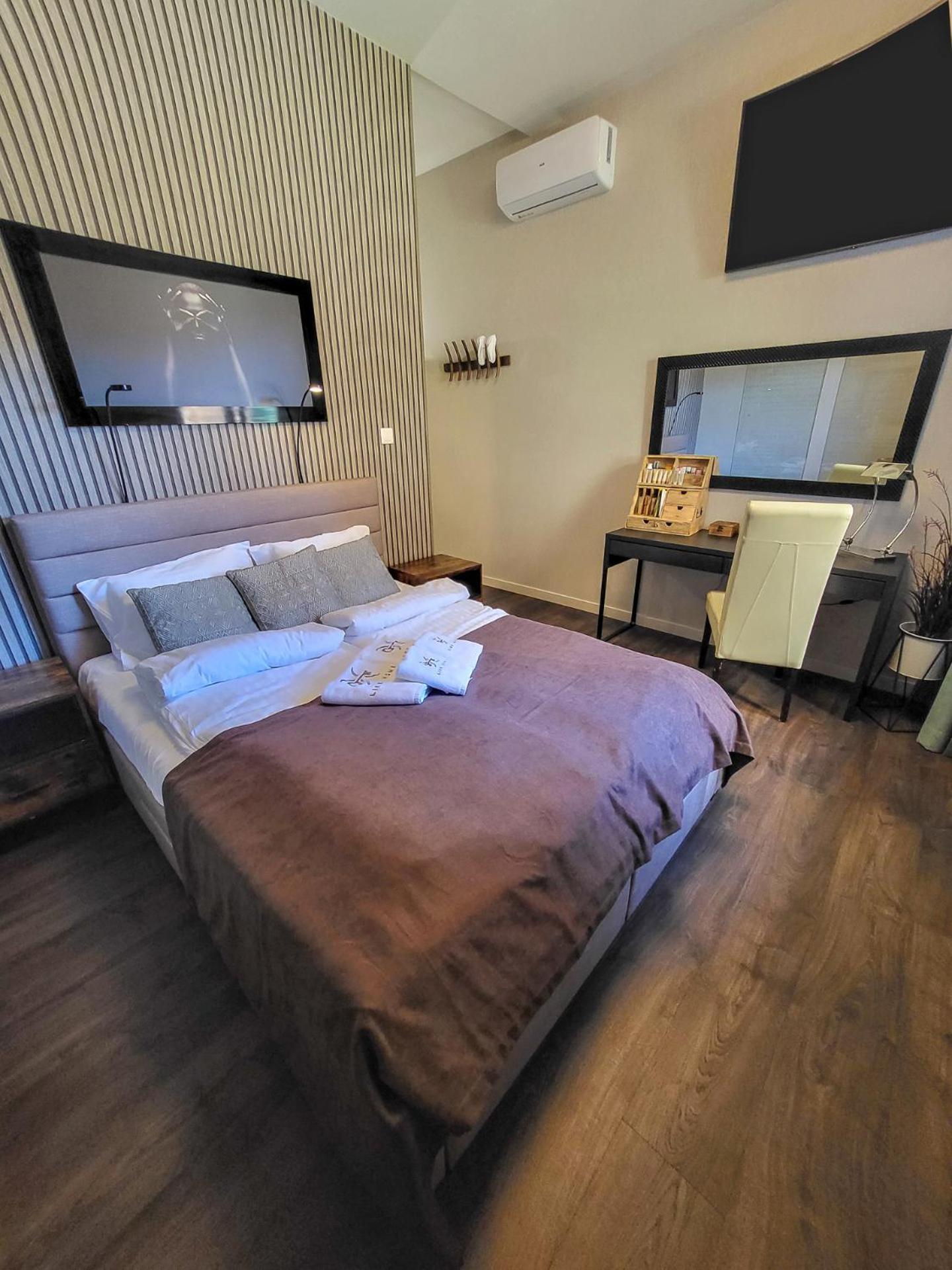 Like Home 2 Sauna,Jacuzzi & Spa Świdnica Eksteriør billede